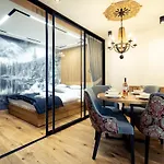 Mountain Jagiellonska Apart Otel 4*