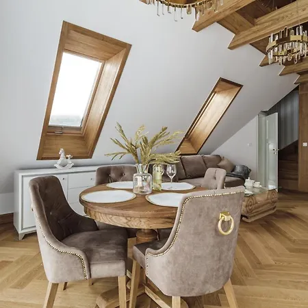 Hotel apartamentowy Jagiellońska 3*