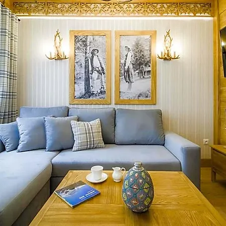 Jagiellońska 4*
